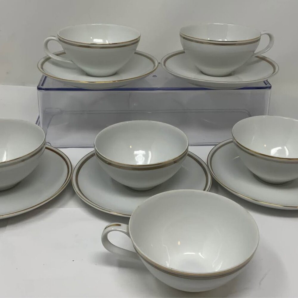 Vintage St Regis Fine China Japan 102 Set of 5 Tea Cups & Saucers w/ Gold Trim